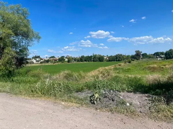 CTV TERRENO COMERCIAL VENTA, EL CASTILLO, ZONA TOYOTA (OPORTUNIDAD)