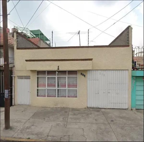CASA EN VENTA EN SAN JUAN DE ARAGÓN V SECCIÓN
