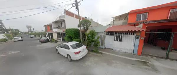 Casa en remate en Lomas de Miradores, Emiliano Zapata, Veracruz de Ignacio de la Llave