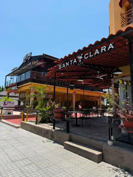 Local en Pabellón Costera 80m2 en Planta Baja