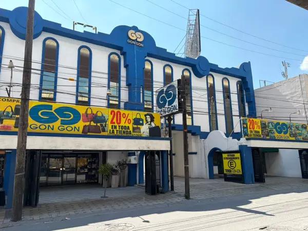 Edificio Comercial en Renta sobre Félix U. Gómez