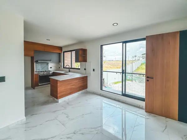 DEPARTAMENTO EN VENTA CON AMENIDADES EN FRACCIONAMIENTO SOBRE VÍA ATLIXCÁYOTL