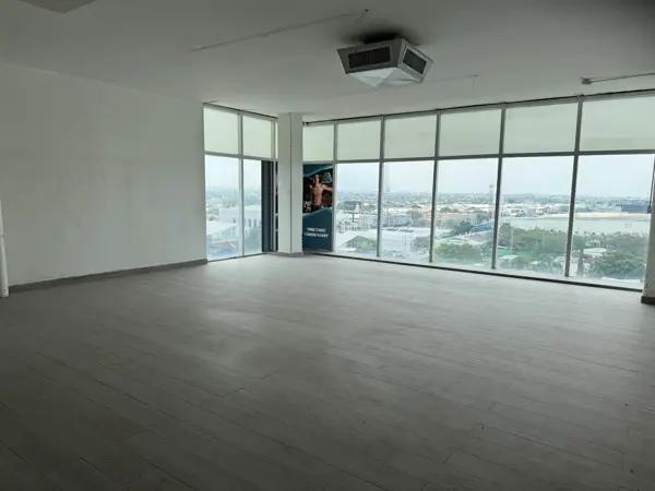 EN RENTA OFICINA OBRA GRIS PLAZA ANTALYA GUADALUPE NL
