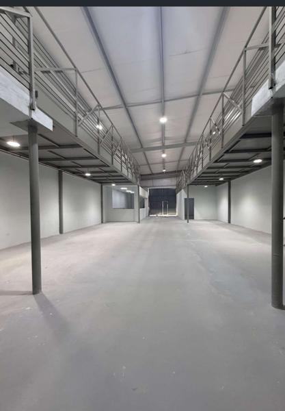 Bodega Comercial en Renta en el Centro de Monterrey