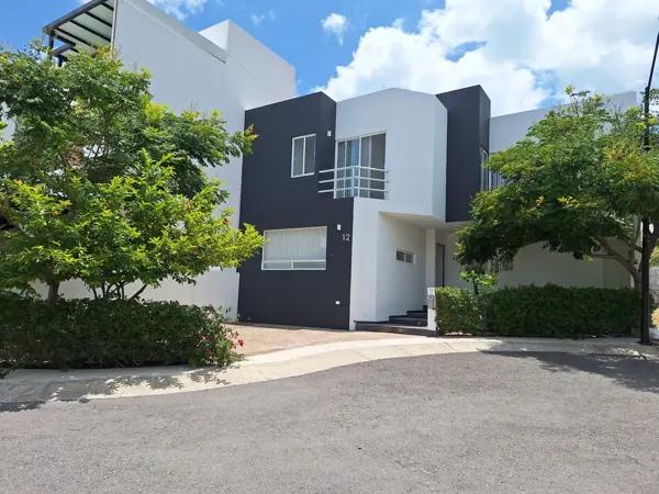 CASA EN VENTA EN EL CONDADO CORREGIDORA