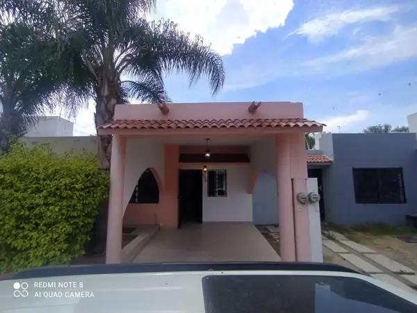 Casa Amueblada en Renta en Celaya, Puertas de Santa María