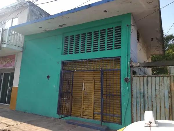 VENDO LOCAL ESTRATEFICO CON DEPARTAMENTO EN ZONA CENTRO