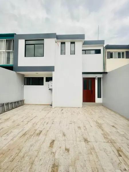 Casa en venta en Ampliación Vista Hermosa, Tlalnepantla de Baz, México