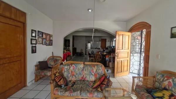 Se vende propiedad de 3 niveles en Hornos Insurgentes Acapulco