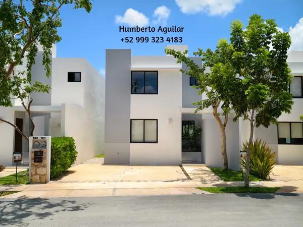 Casa en Venta dentro de Privada con áreas verdes
