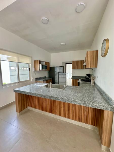 Casa en Renta en Valle Hermoso Saltillo | 5 Recámaras con Baño | Ideal para Empresas y Ejecutivos Casa en Renta en Valle Hermoso Saltillo | 5 Recámaras con Baño | Ideal para Empresas y Ejecutivos