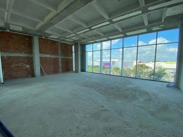 OFICINAS VENTA  FRENTE A PLAZA LAS AMERICAS PLAYA DEL CARMEN HUMANA WORKCENTER