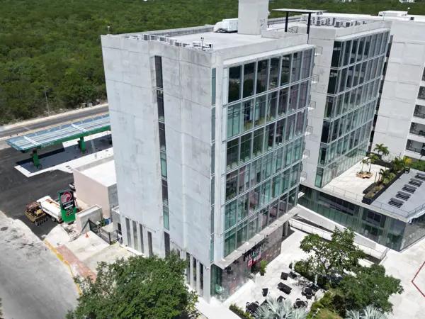 Corporativo Humana Workcenter oficinas Renta y Venta Playa del Carmen Plaza las Americas