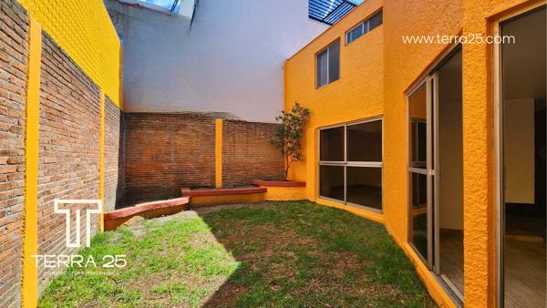 CASA EN VENTA EN SANTA CRUZ DEL MONTE SATELITE