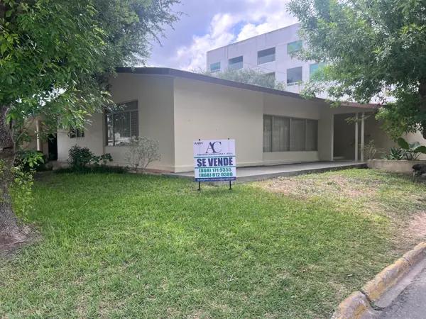 Casa en venta en Matamoros: amplia residencia en la Colonia Jardín