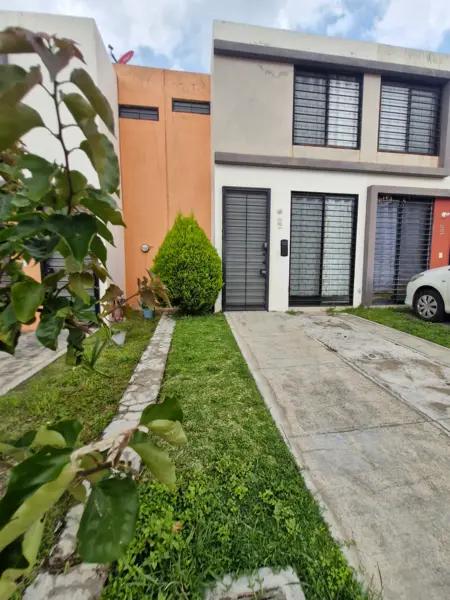 Casa en venta de 3 recamaras en Vista Sur Tlajomulco