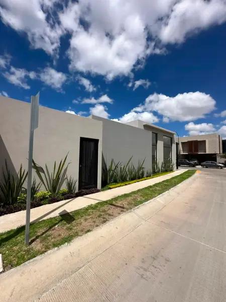 Exclusiva Casa de 1 Planta en Esquina | Doble Altura y Cocina en Isla en Misiones de Santa Fe