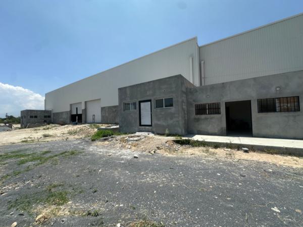 BODEGA NUEVA 940 M2 EN RENTA/COL. AVÍCOLA PERIFÉRICO LUIS ECHEVERRÍA/ FUNDADORES