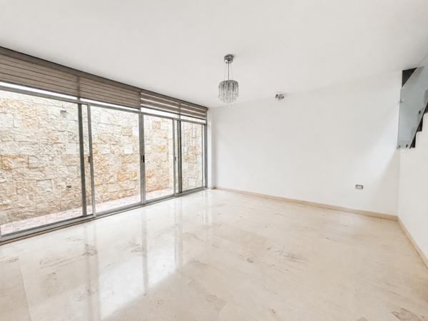 CASA EN VENTA EN LAS REYNAS CASA EN VENTA EN LAS REYNAS