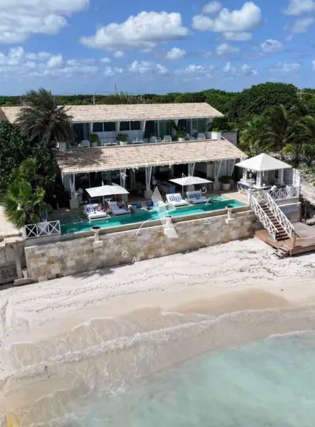 Exclusiva villa frente al mar en Punta Sam, Isla Mujeres