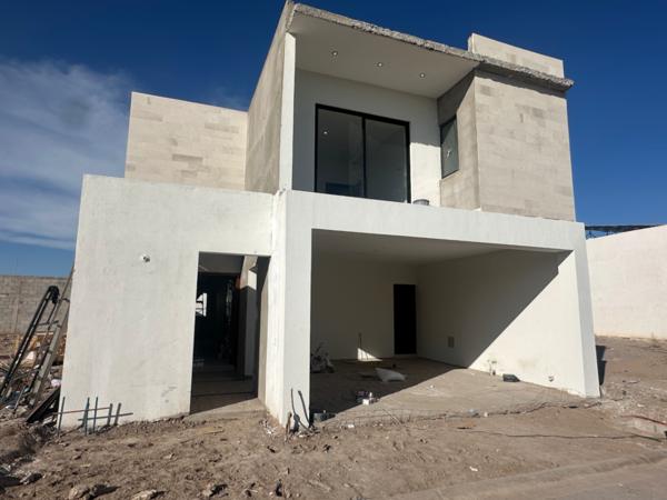 Venta de Casa Nueva en Los Viñedos, Torreón: 4 Recámaras y Amplios Espacios Venta de Casa Nueva en Los Viñedos, Torreón: 4 Recámaras y Amplios Espacios