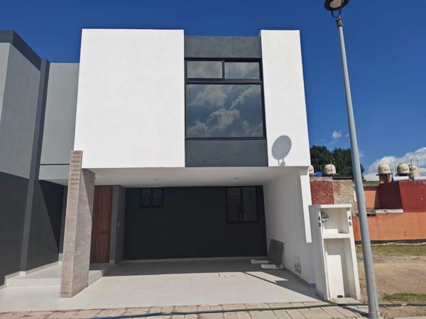 CASA EN VENTA EN CUAUTLANCINGO PUEBLA
UNA RECAMARA EN PLANTA BAJA