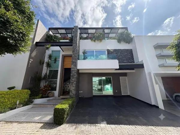 Casa en venta en Lomas de Angelópolis, San Andrés Cholula, Puebla Casa en venta en Lomas de Angelópolis, San Andrés Cholula, Puebla