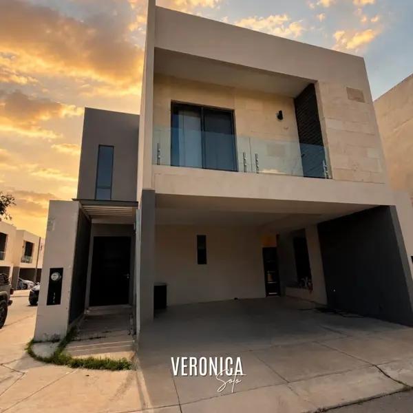 CASA EN VENTA CAMPOS ELISEOS