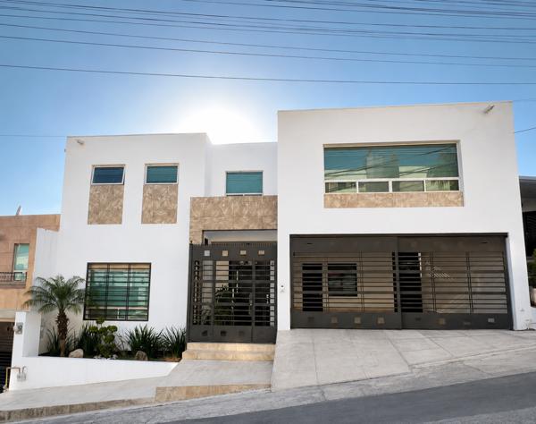 Venta Casa Zona Contry Sol