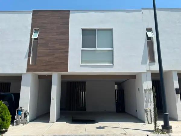 Moderna Casa en Venta en Santuario Residencial Moderna Casa en Venta en Santuario Residencial