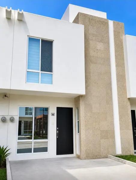 CASA EN VENTA ( Dream Lagoons )