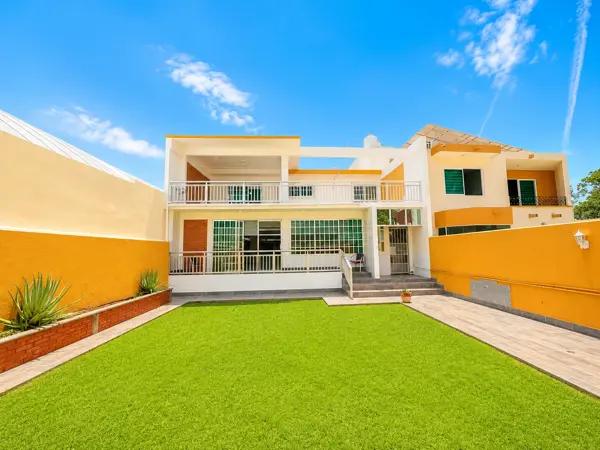 CASA EN IMPECABLES CONDICIONES Y AMPLIO JARDIN EN BOCA DEL RIO CASA EN IMPECABLES CONDICIONES Y AMPLIO JARDIN EN BOCA DEL RIO