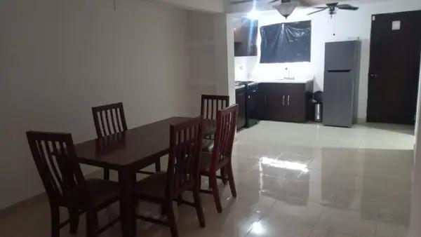 En Renta Casa de 2 Niveles, semiamueblada con remodelaciones en Misión de Fundadores  2do Sector