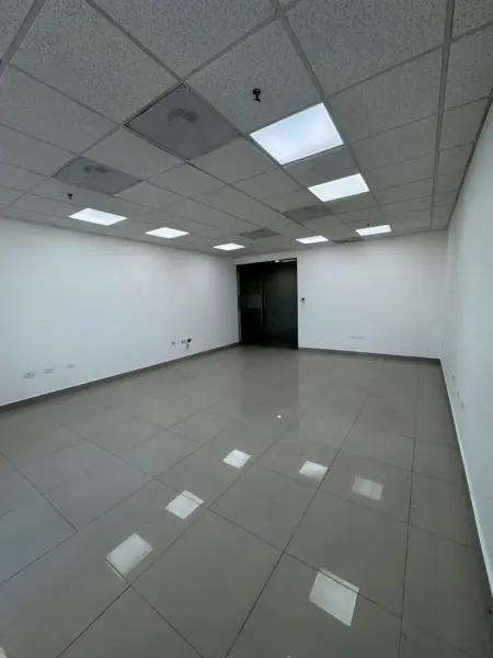 Oficina en Renta en Zona Sur (Torre Quadra Tower) Monterrey, Nuevo León