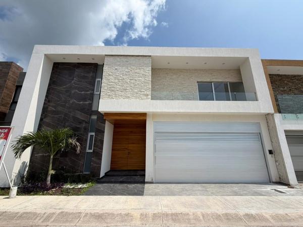 Casa en venta en Las Palmas, Medellín de Bravo, Veracruz de Ignacio de la Llave Casa en venta en Las Palmas, Medellín de Bravo, Veracruz de Ignacio de la Llave