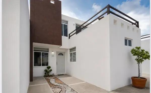 Casa en Venta en Puebla  Cuautlancingo fraccionamiento las lunas Recámara en Planta Baja a estrenar