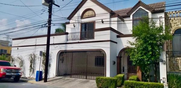 Casa en Venta en Colinas de San Jeronimo Monterrey Nuevo León