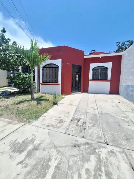 Casa en Venta en Fraccionamiento TABACHINES, VILLA DE ALVAREZ, Colima