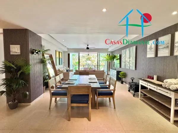 Depa en renta vacacional. Terraza con vista a los jardines y albercas Depa en renta vacacional. Terraza con vista a los jardines y albercas