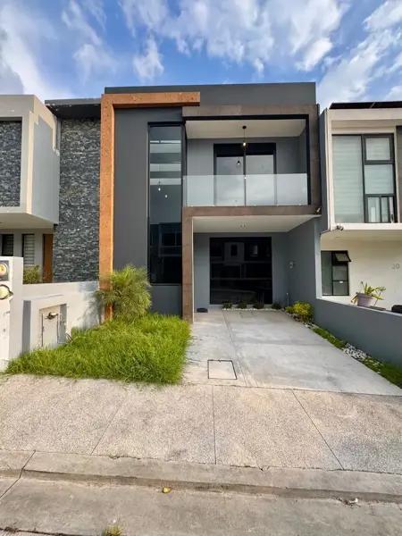 HERMOSA CASA NUEVA EN VENTA EN CAÑADAS DEL BOSQUE TRES MARIAS