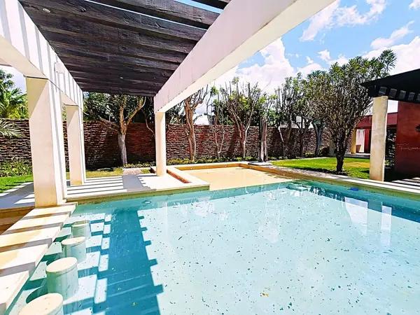 1?? Residencia de Una Recámara con Alberca y Amplios Jardines en Temozón Norte M