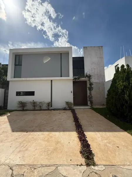 Confortable y cómoda casa en venta al norte de Mérida Confortable y cómoda casa en venta al norte de Mérida