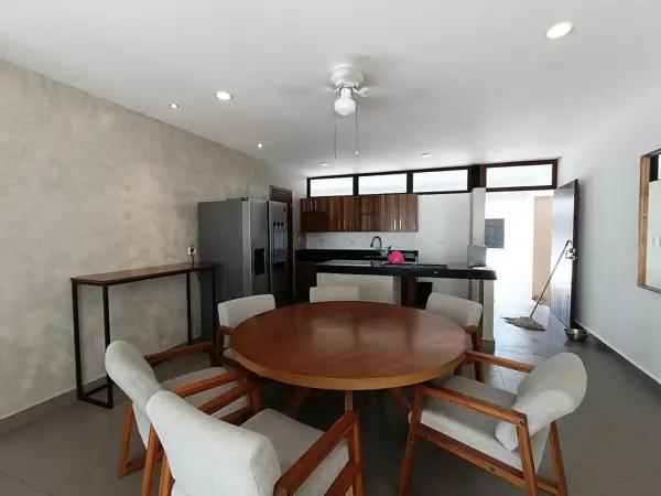 “Townhouse con alberca + casa club +Amueblado”
