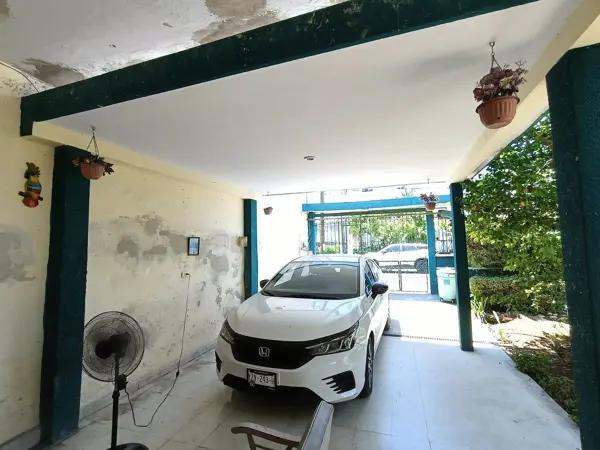 Casa en Venta en el Centro de Mérida  Amplio Terreno Potencial de Remodelación