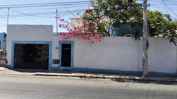 Casa en el centro San Sebastian a un par de cuadras de la avenida itzaez Casa en el centro San Sebastian a un par de cuadras de la avenida itzaez