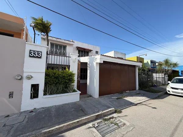 CASA EN RENTA EN FRANCISCO DE MONTEJO