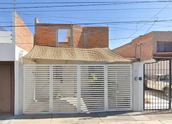 CASA EN VENTA  ALBORADA  AGUASCALIENTES