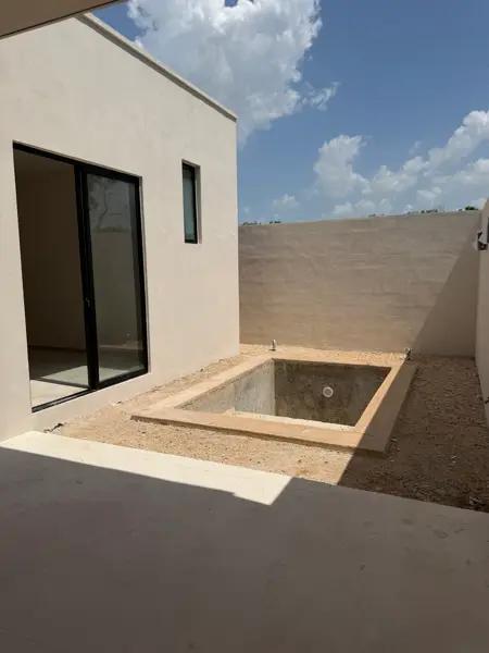 CASA EN VENTA DE UN PISO EN PRIVADA EN DZITYA, MERIDA YUCATAN CON AMENIDADES
