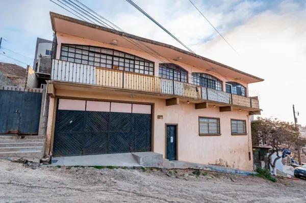 CASA EN VENTA EN BENITO JUAREZ, PLAYAS DE ROSARITO