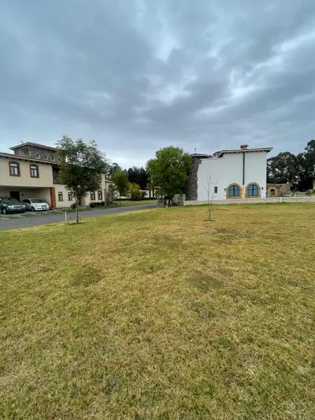 VENTA DE TERRENO EN VALQUIRICO